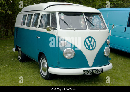 Devon Split Screen Wohnmobil bei Dubs im Park, Bracknell Stockfoto