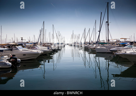 Boote in der Marina von Port-la-Napoule, Mandelieu-la-Napoules, Frankreich Stockfoto