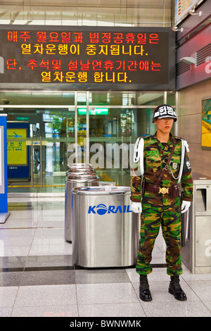 ROC Soldat bei Dorasan Railway Station in der DMZ Demilitarized Zone auf die Gyeongui-Linie zwischen Süd- und Nordkorea. JMH3812 Stockfoto