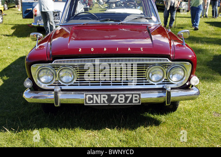 FORD ZODIAC MK III CLASSIC CAR STAINDROP YORKSHIRE RABY Schloß STAINDROP NORTH YORKSHIRE STAINDROP NORTH YORKSHIRE 22 August Stockfoto