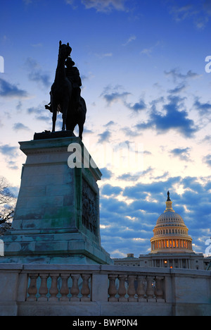 General Grant Statue vor U.S. Capitol in Washington DC am Morgen. Stockfoto