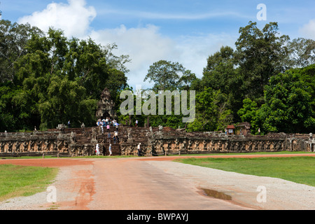 Elefanten-Terrasse des königlichen Palastes, Angkor Thom, Angkor, UNESCO World Heritage Site, Kambodscha, Indochina, Südostasien, Asien Stockfoto