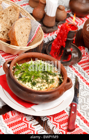 Kartoffelpuffer in den Topf (weißrussische Nationalgericht) Stockfoto