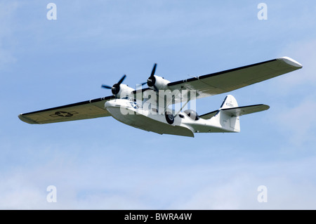 Canadian Vickers PBV-1A Canso A (Kanada gebauten PBY Catalina) klettern nach dem Ausziehen von RAF Fairford Stockfoto