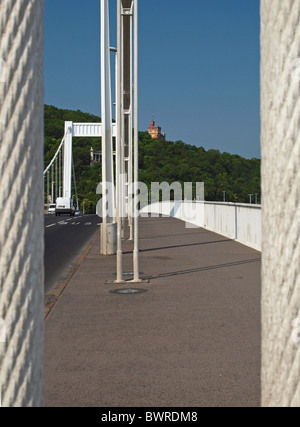 Elizabeth Bridge ist eine Hängebrücke über die Donau in Budapest, Ungarn. Stockfoto