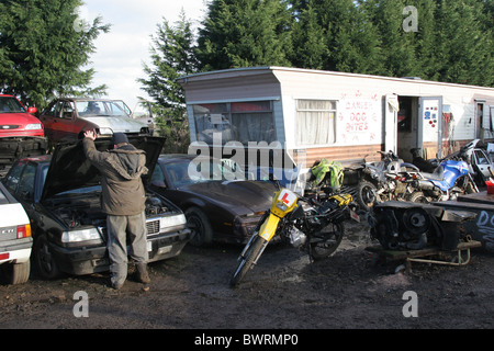 Bilder von einem Leistungsschalter Hof, Schrottplatz. Stockfoto