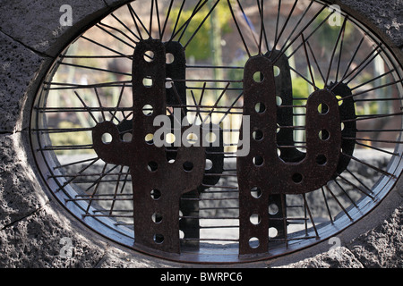 Kunstwerk in der Kaktus Garten, Jardín de Cactus, entworfen von César Manrique, Guatiza, Lanzarote, Kanarische Inseln, Spanien, Europa Stockfoto