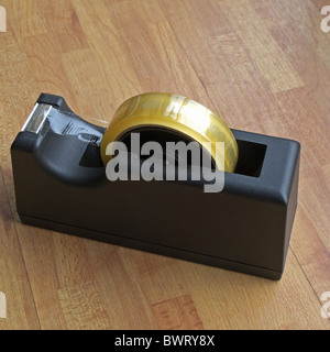 Sellotape Klebestreifen (Tesafilm) mit Dispenser, Großbritannien Stockfoto