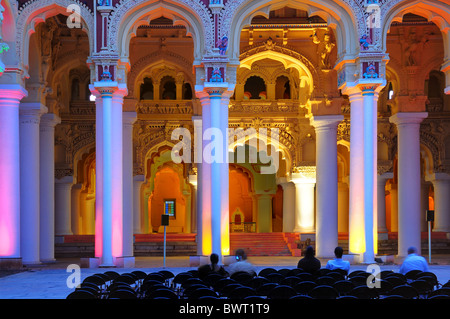 Die abendliche Lichtshow in Thirumalai Nayak Palast, Madurai, Indien Stockfoto