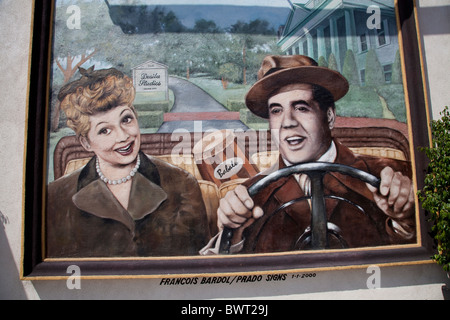 Lucille Ball und Desi Arnez Wandbild in der Nähe von Culver Studio Desilu Studio, Culver City, Los Angeles, Kalifornien, USA untergebracht Stockfoto