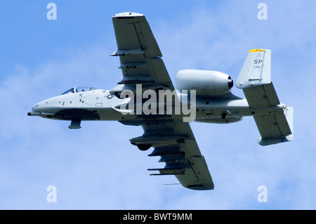 Fairchild A-10A Thunderbolt II (Warzenschwein) betrieben von der US Air Force-Banking nach nehmen ab von RAF Fairford Stockfoto