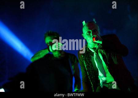 Keith Flint von The Prodigy führt am Finaltag der Bestival 2010 in Newport, Isle Of Wight, England am 12. September 2010. Stockfoto