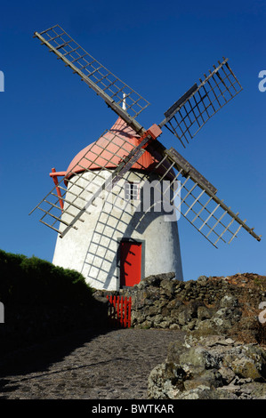 Windmühle in der Nähe von Santa Cruz, Insel Graciosa Stockfoto