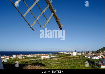 Windmühle in der Nähe von Santa Cruz, Insel Graciosa Stockfoto