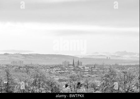 Winterlandschaft in Airdrie und Coatbridge während eines der schlimmsten Schneestürme in Jahrzehnten getroffen. Stockfoto