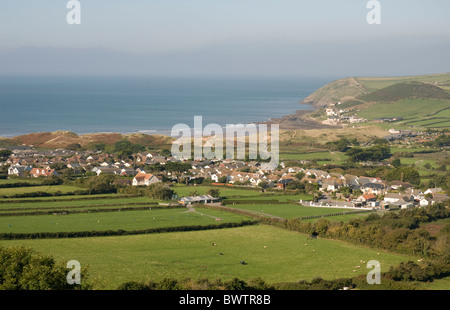 Die North Devon Dorf Croyde betrachtet aus dem nahe gelegenen South West Coastal Path. Stockfoto