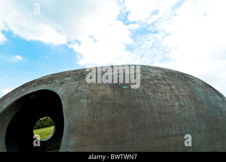 Das Atom-Panoptikum befindet sich in Wycoller, Lancashire, entworfen von Peter Meacock mit Katarina Novomestska Stockfoto