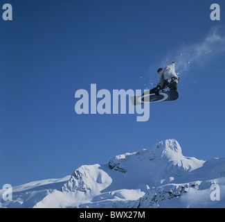 Berge Bernina Gebiet dynamische Graubünden Graubünden Schneewolke Schweiz Europa Snowboard Fahrer Winter spo Stockfoto
