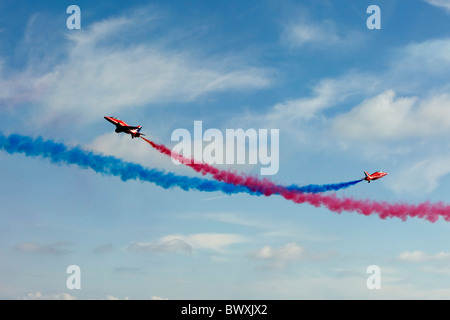 RAF Red Arrows Crossover Stockfoto