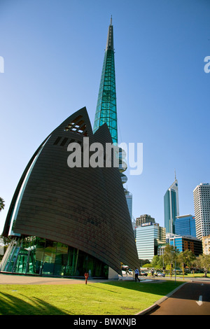 Swan Bell Tower in Perth Western Australia beherbergt 18 historische Glocken von St. Martin in der Felder-Kirche in London Stockfoto