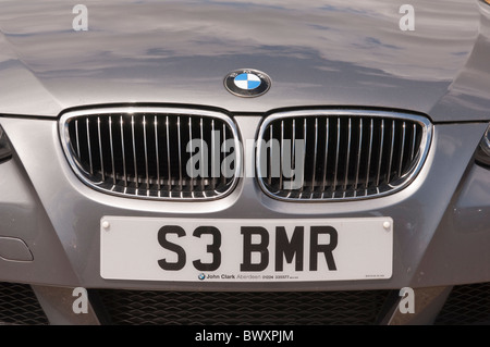 Personalisierte Kennzeichen auf einem BMW lesen BMR (Beamer), umgangssprachliche Name für einen BMW im Vereinigten Königreich Stockfoto