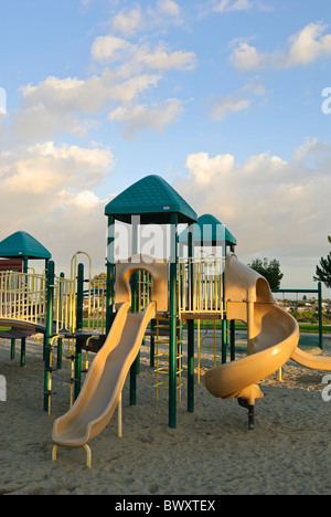 Der Kinderspielplatz befindet sich in der Kenneth Hahn State Recreation Area. Stockfoto