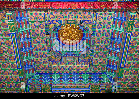 Bunte Decke, Da Xiong Bao Dian, Rittersaal, Chongsheng Tempel, Dali, Provinz Yunnan, China Stockfoto