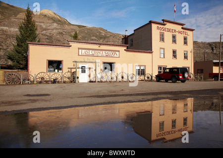 Rosedeer Hotel und die letzte Chance, Wayne Geisterstadt, in der Nähe von Drumheller, Alberta, Kanada Stockfoto