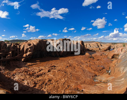 Galana River bei Lugard Falls, Tsavo-Nationalpark, Kenia Stockfoto