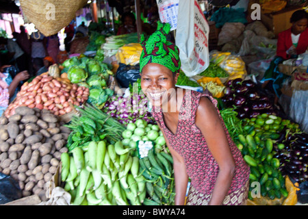 Neuen Stadtpark Ngara Hausierer Markt, Nairobi, Kenia Stockfoto