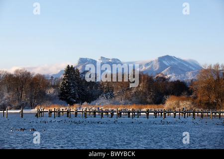 Winter Landschaftsblick über den Chiemsee, Hochriss, obere Bayern Chiemgau Stockfoto