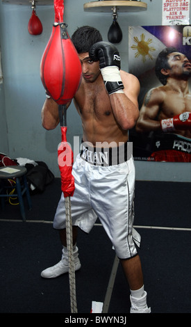 AMIR KHAN BOXER HOLLYWOOD LOS ANGELES Kalifornien USA 30. November 2010 Stockfoto