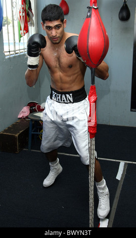 AMIR KHAN BOXER HOLLYWOOD LOS ANGELES Kalifornien USA 30. November 2010 Stockfoto