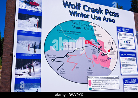 Winter-Gebrauch-Bereich anmelden Wolfe Creek Pass, Rio Grande National Forest, Colorado Stockfoto