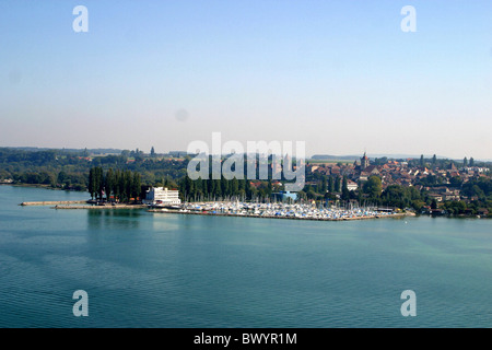 Luftbild Kanton Freiburg Stadt Estavayer-le-Lac Lac de Neuchatel Sees Neuenburgersee See Neuchâte Hafen Stockfoto