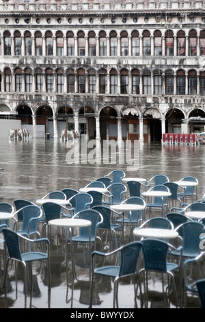 Überschwemmungen in Markusplatz entfernt bei Flut ein Novembermorgen Stockfoto