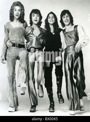 Hallo Promo-Foto von UK-Glam-Rock-Gruppe über 1972 von l: Bob Bradbury, Jeff Allen, Keith Marshall und Vic Faulkner Stockfoto