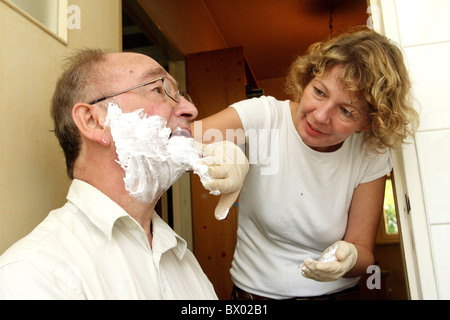 Patientenversorgung in der Nachbarschaft Zentrum Schoeneberg, Berlin, Deutschland Stockfoto