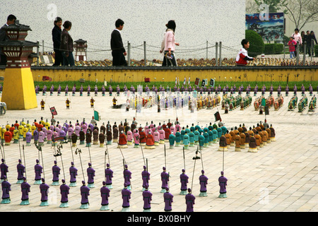 Modelle von Konfuzius Schülern, Konfuzius sechs klassische Kunst Halle, Qufu, Provinz Shandong, China Stockfoto