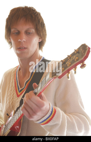 Der Multi-talentierte Musiker und Entertainer Andy Ferris begann als Kinderanimateur. Er kann auch sein Gesetz wegen Hörbehinderung unterzeichnen. Stockfoto