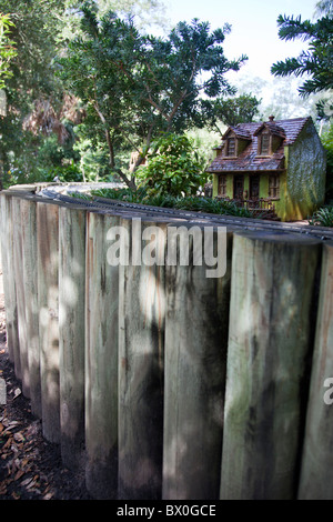 Der Botanische Garten von New Orleans zeigt Miniatur Züge & Straßenbahnen, die Reise durch eine Nachbildung des französischen Viertels. Stockfoto