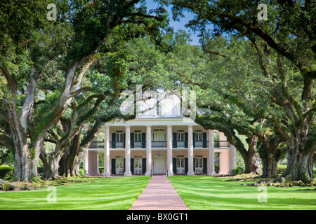 Zwischen New Orleans und Baton Rouge, und auf dem Mississippi River liegt Oak Alley Plantation, jetzt eine historische Tourenziel. Stockfoto