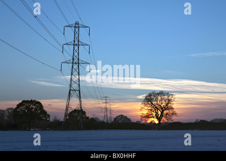 Schnee-Szene in Tolworth Gericht Äckern, Surrey England UK. Stockfoto