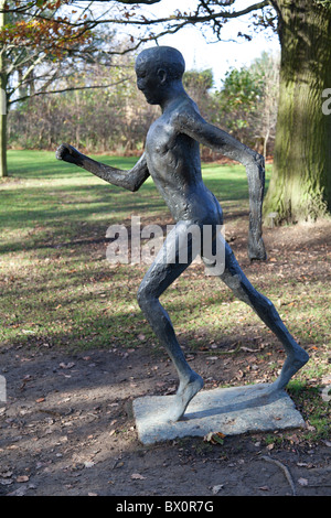 Elizabeth Frink am Yorkshire Sculpture Park. Stockfoto