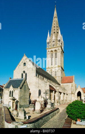 LANGRUNE-SUR-MER, DIE KIRCHE, CALVADOS, FRANKREICH Stockfoto