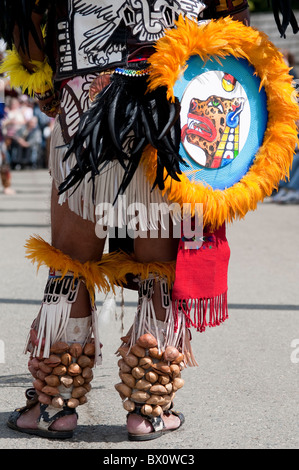 Aztec indischen Tänzerinnen ein indischer Tanz Zeremonie am Evergreen State Fair Monroe Washington State USA Stockfoto