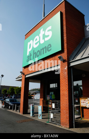 Haustiere zu Hause, liefert Pet Shop, Ystwyth Retail Park, Aberystwyth, Wales Stockfoto