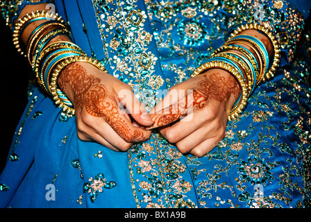 Nahaufnahme von einem indischen Braut die Hände Stockfoto