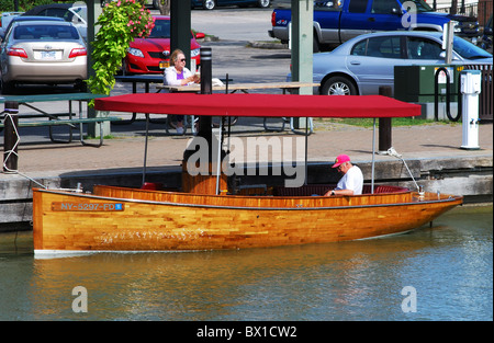 Restaurierte Finger Lakes Dampf angetriebene Boot am Erie-Kanal. Stockfoto