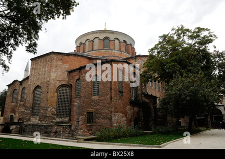 Hagia Irene oder Hagia Eirene, befindet sich eine ehemalige östliche orthodoxe Kirche in den äußeren Hof des Topkapi-Palast, Istanbul, Türkei Stockfoto